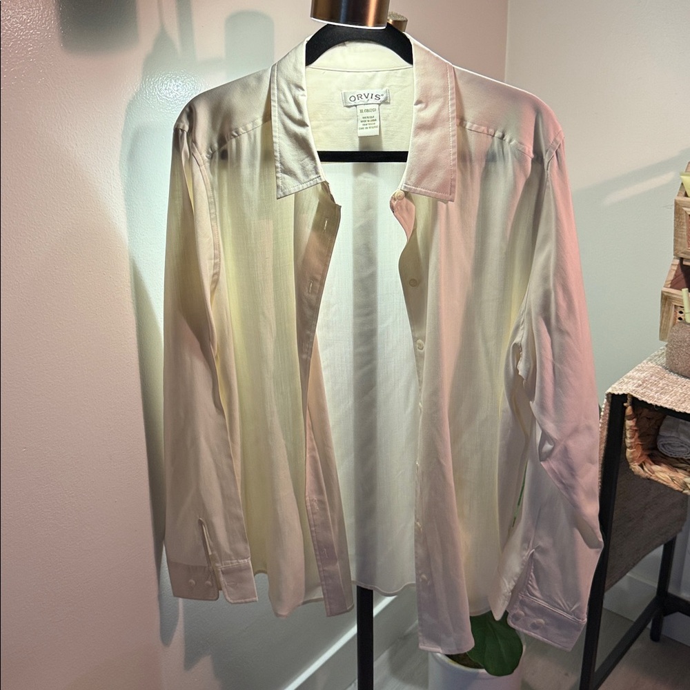 Orvis literal perfection Cream Silk Shirt xL